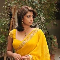 Nadeesha Hemamali Hot in Saree Pictures | Picture 73874